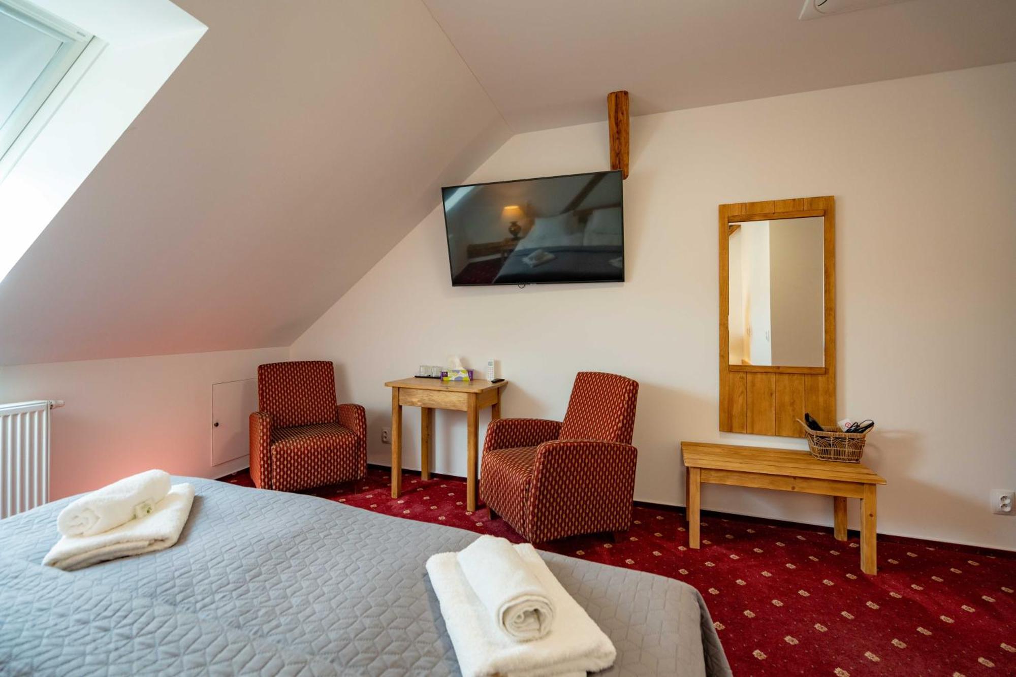 Hotel Volf Přeštice Esterno foto