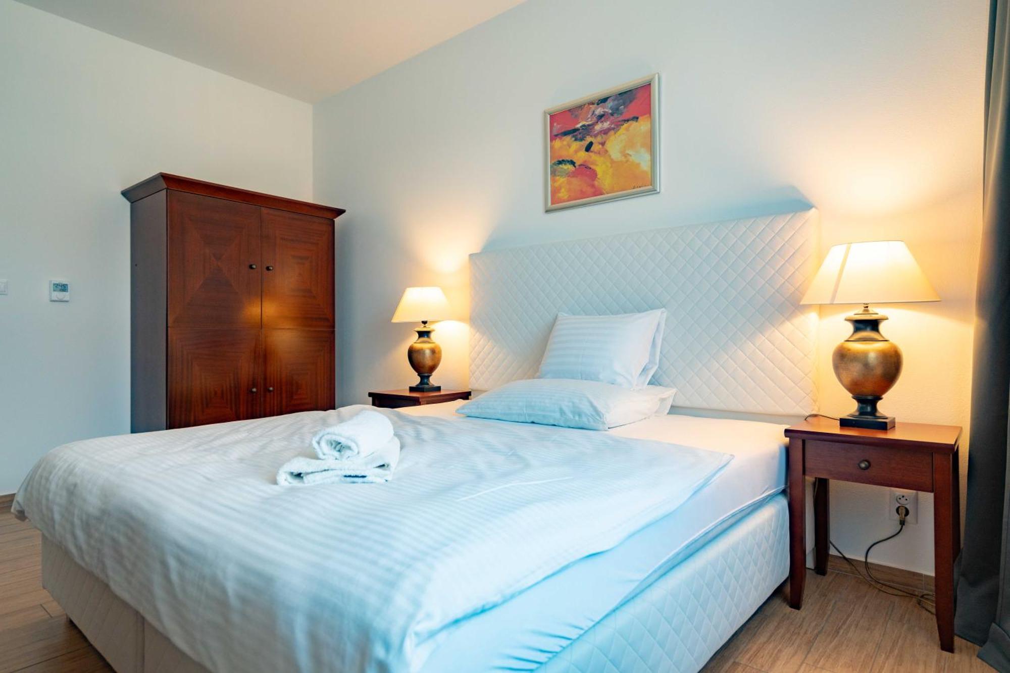 Hotel Volf Přeštice Esterno foto