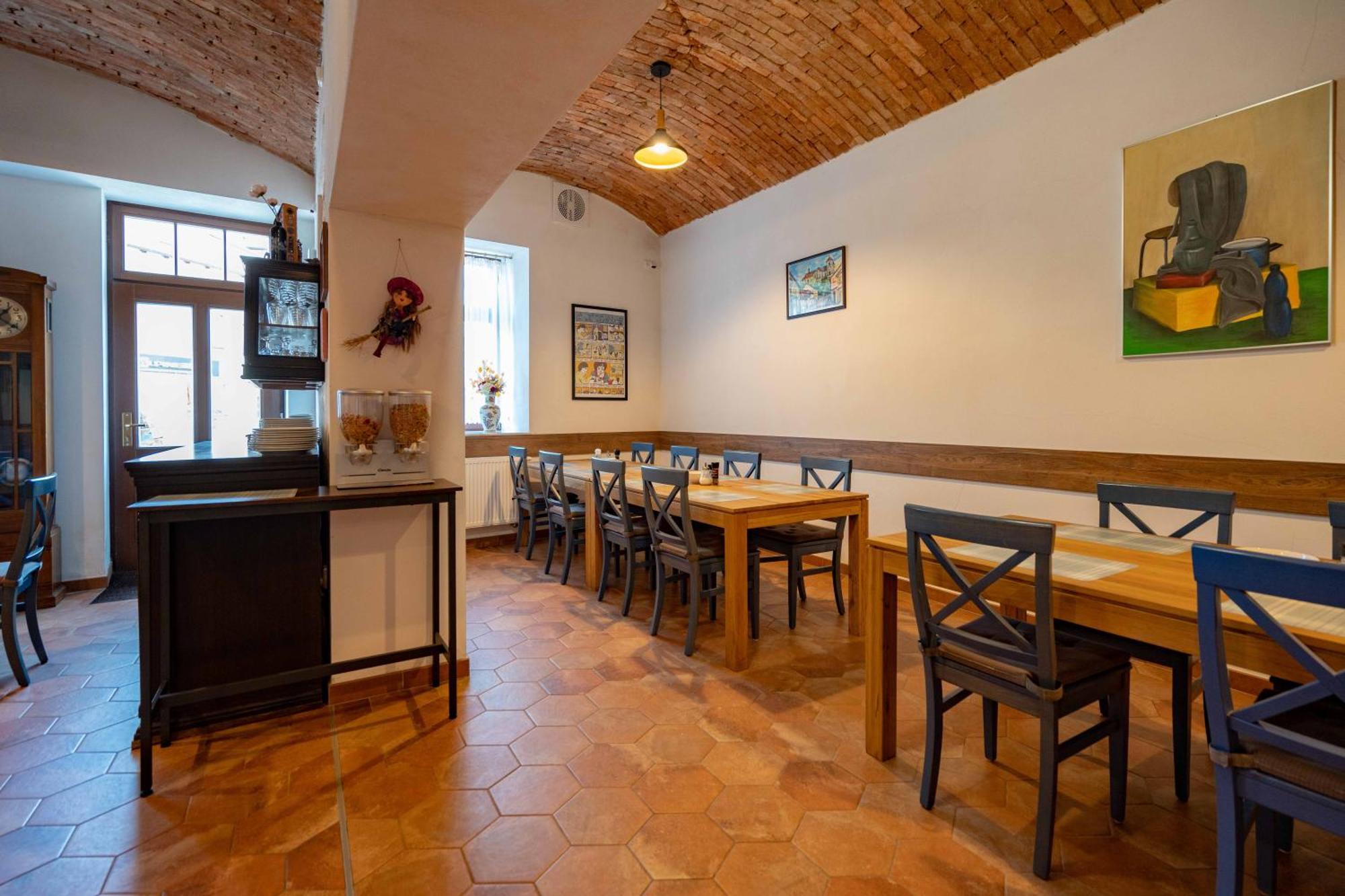 Hotel Volf Přeštice Esterno foto