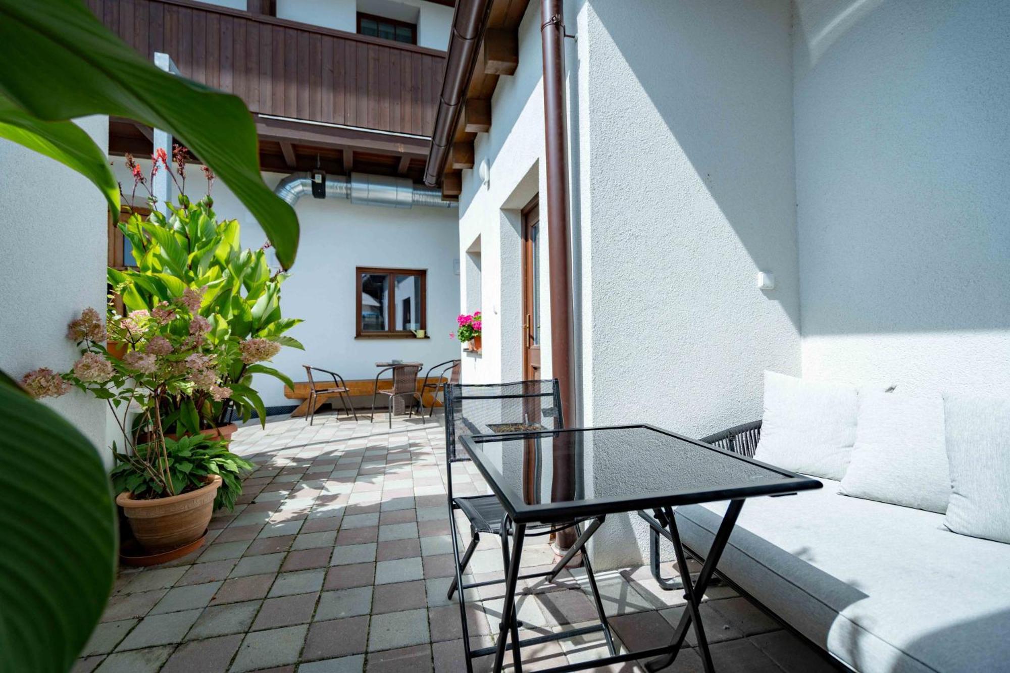 Hotel Volf Přeštice Esterno foto
